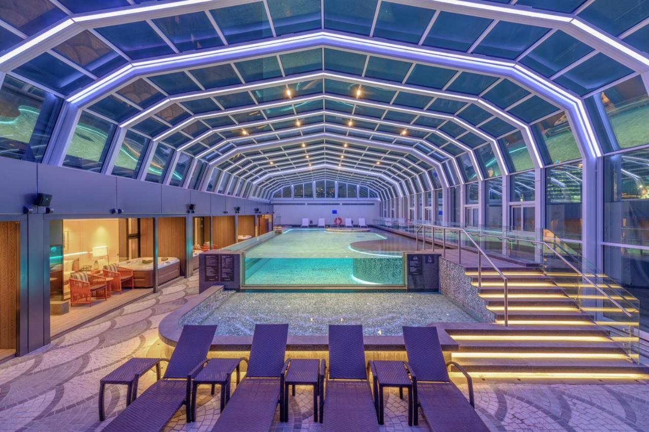 酒店 The Ambassador - A Pullman 5*